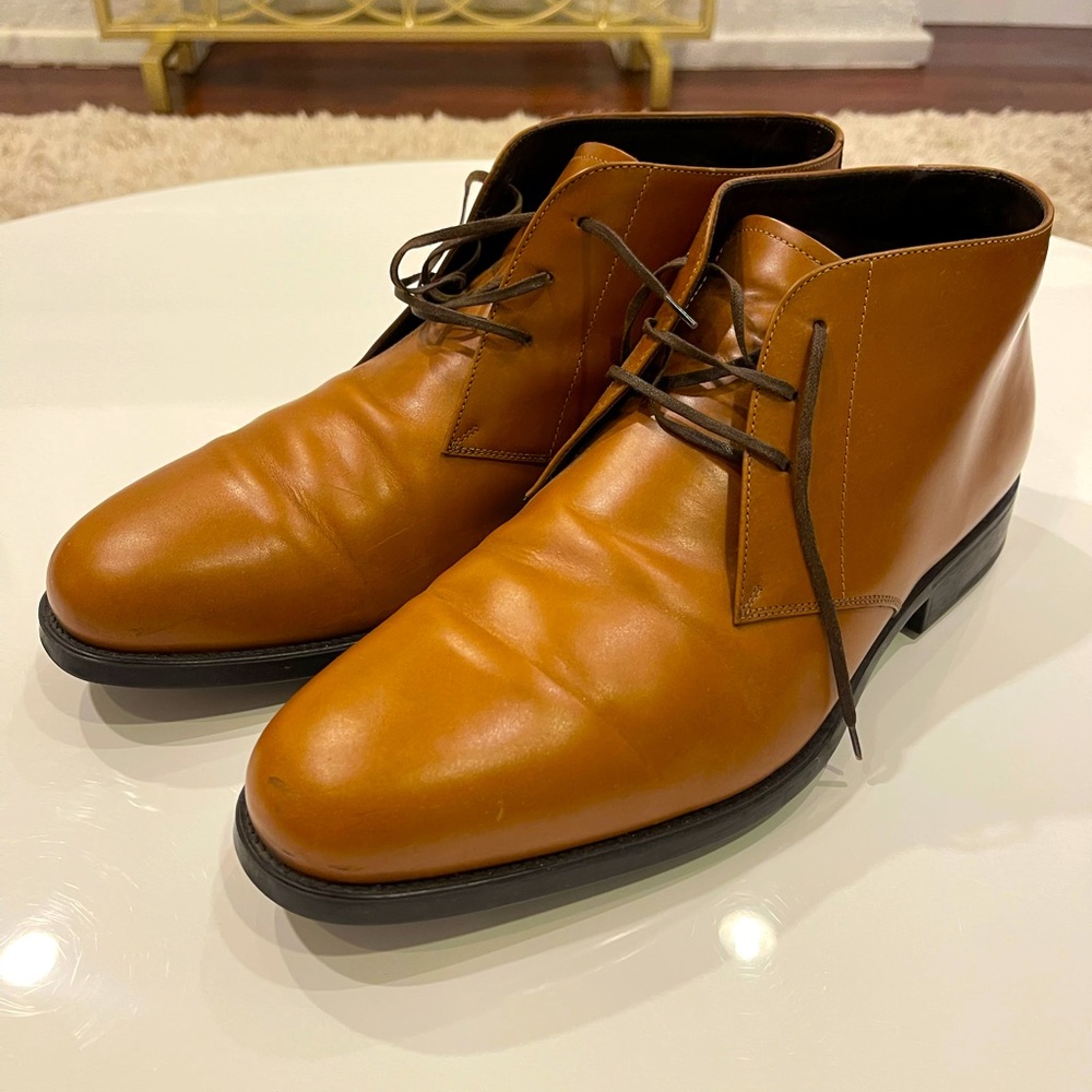Salvatore Ferragamo mens Chukka lace up boot